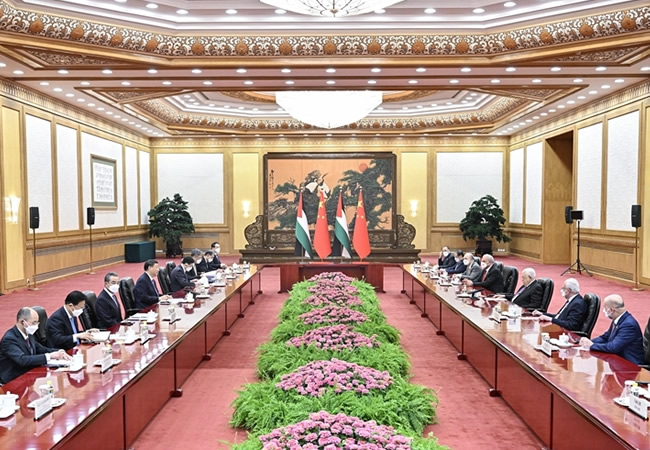 081732-951561.jpg 2.jpg