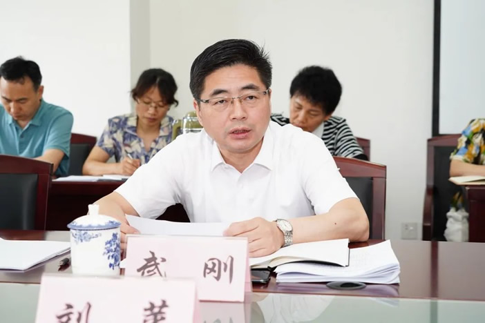 084113-133394.jpg 3.jpg