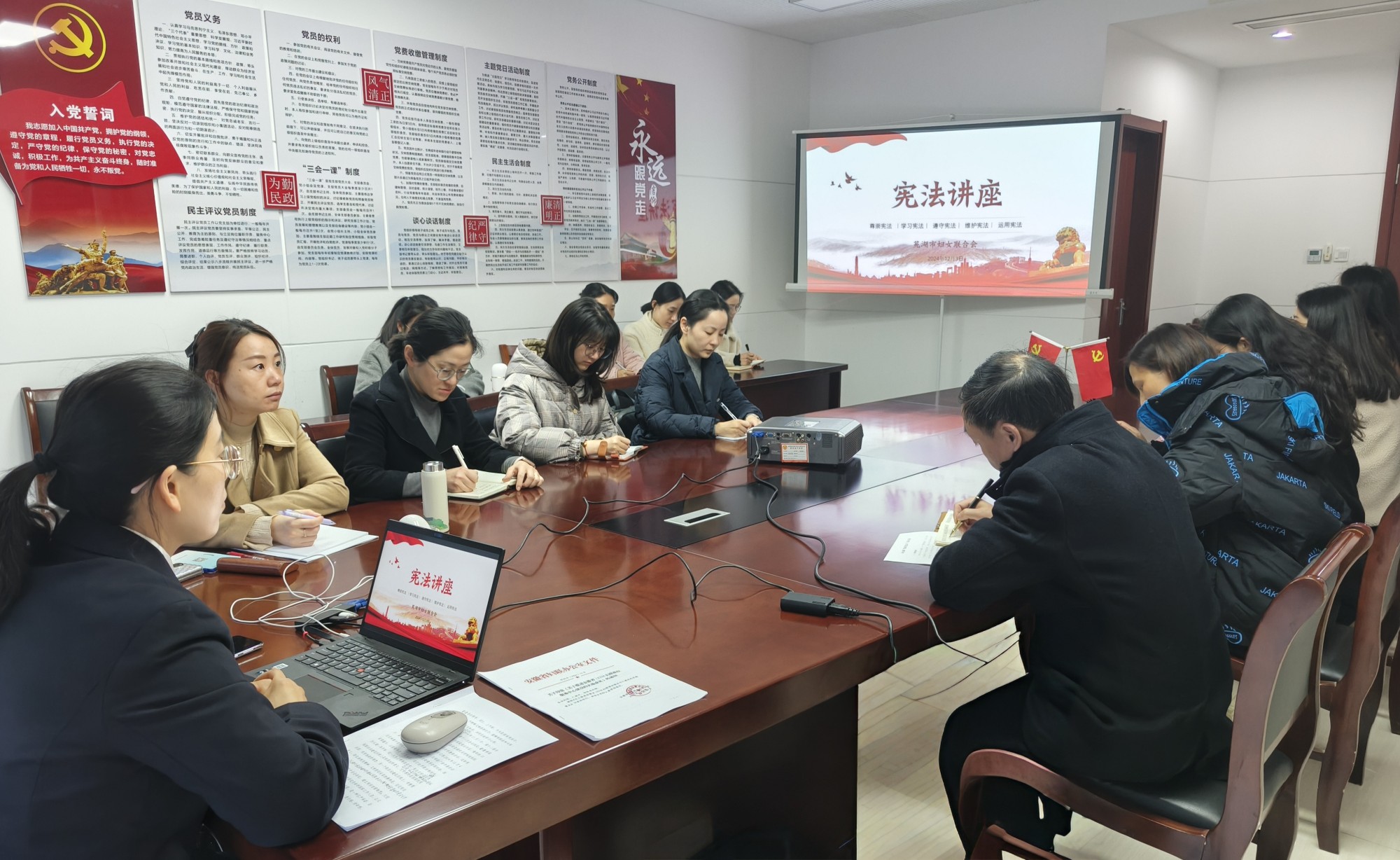 163846-235340.jpg 163846-235340.jpg