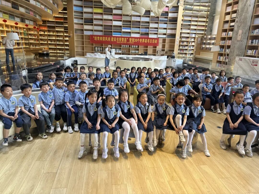 104159-156581.jpg 104159-156581.jpg